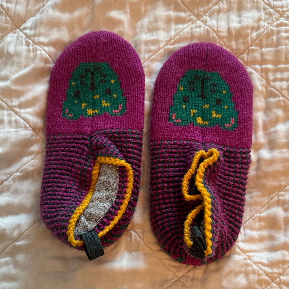 Vibrant Knit Slippers with Tree Motif